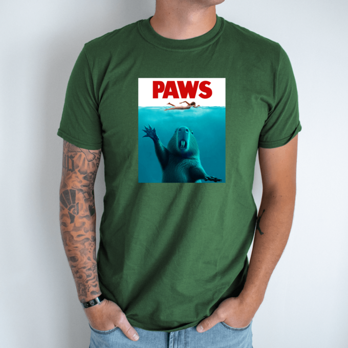 Unisex marškinėliai su spauda „Capybara Paws“ - Image 3