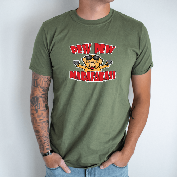 Unisex marškinėliai su spauda „Pew Pew paršelis“ - Image 7
