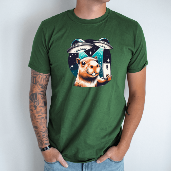Unisex marškinėliai su spauda „Capybara selfie“ - Image 8