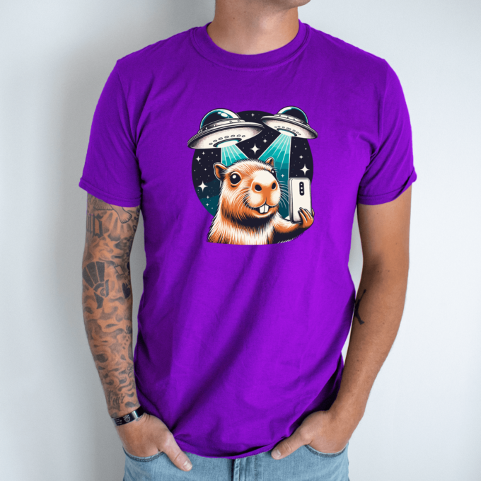 Unisex marškinėliai su spauda „Capybara selfie“ - Image 2