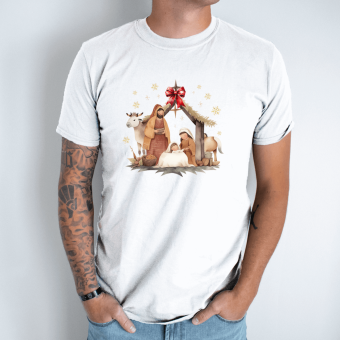 Unisex marškinėliai su spauda „Kristaus gimimas“ - Image 2