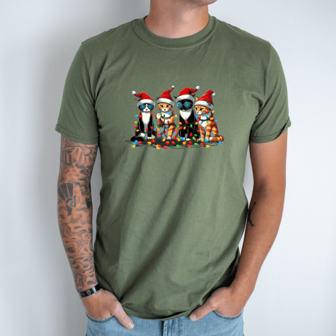 Unisex marškinėliai su spauda „Kalėdų būrys“ - Image 4