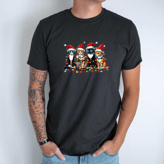 Unisex marškinėliai su spauda „Kalėdų būrys“ - Image 3