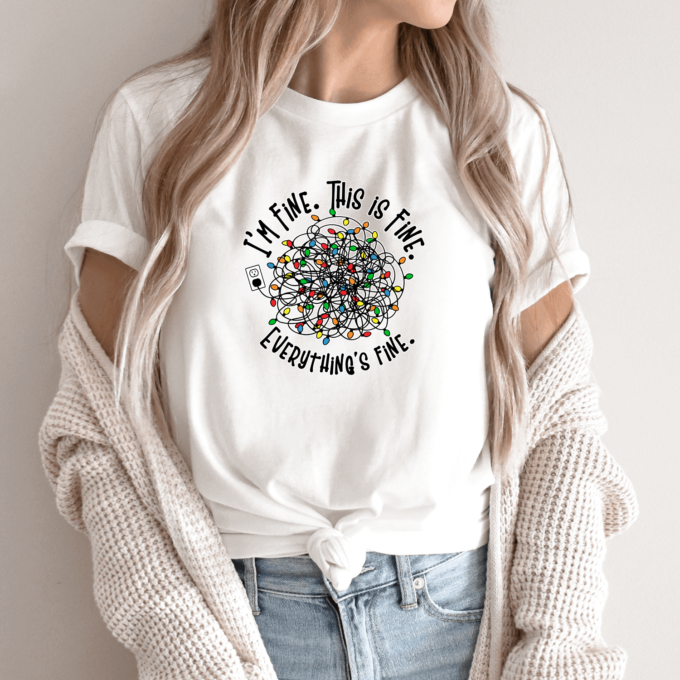 Unisex marškinėliai su spauda „Everythings fine“ - Image 9
