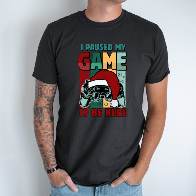 Unisex marškinėliai su spauda „I paused my game“ - Image 6