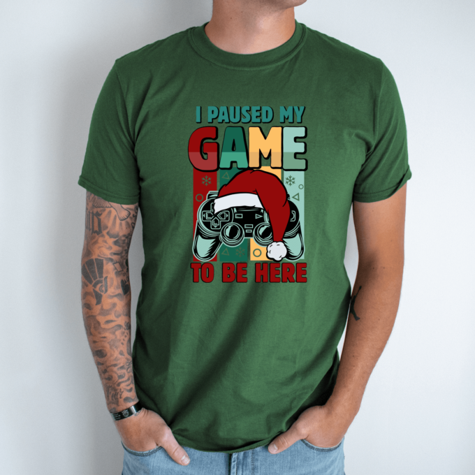 Unisex marškinėliai su spauda „I paused my game“ - Image 3