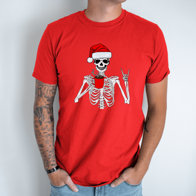 Unisex marškinėliai su spauda „Kalėdinis skeletas“ - Image 8