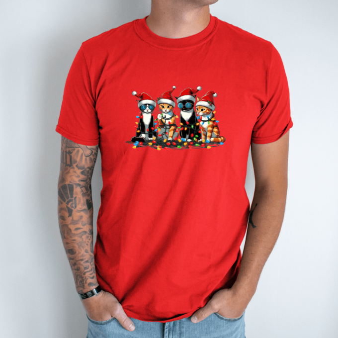 Unisex marškinėliai su spauda „Kalėdų būrys“ - Image 5