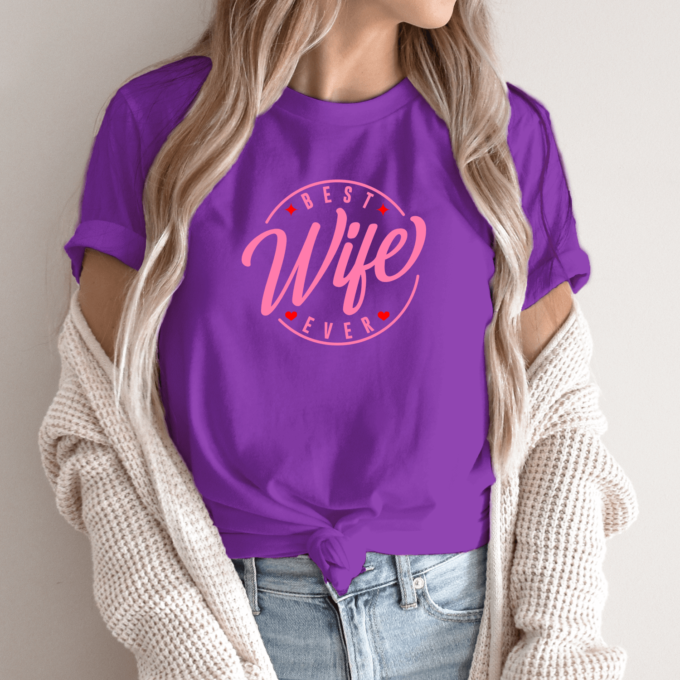 Unisex marškinėliai su spauda „Best wife ever“ - Image 3