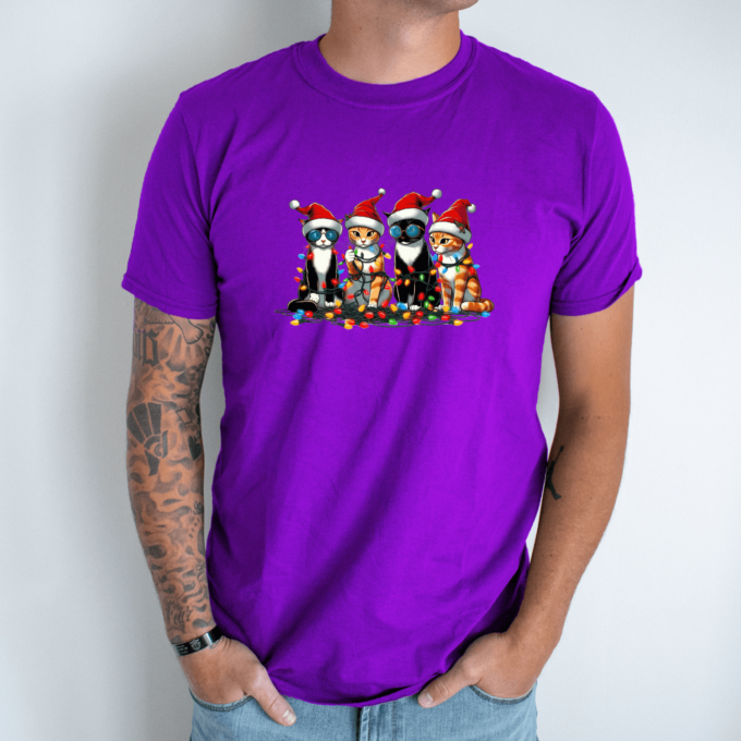 Unisex marškinėliai su spauda „Kalėdų būrys“ - Image 2