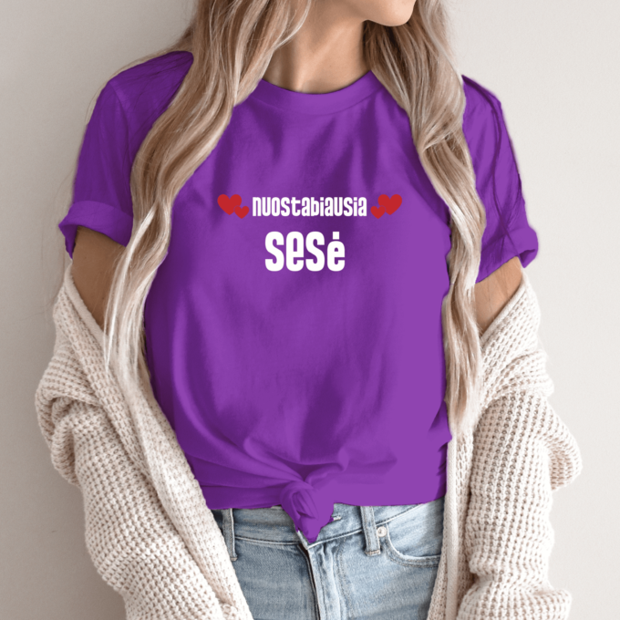 Unisex marškinėliai su spauda „Nuostabiausia sesė“ - Image 2
