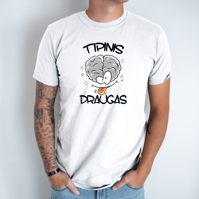 Unisex marškinėliai su spauda „Tipinis draugas“ - Image 2