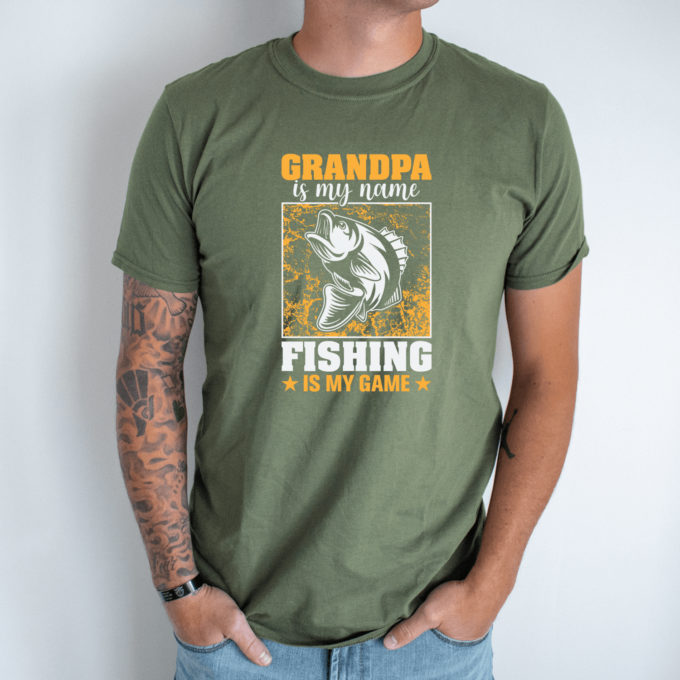 Unisex marškinėliai su spauda „Grandpa is my name“ - Image 2