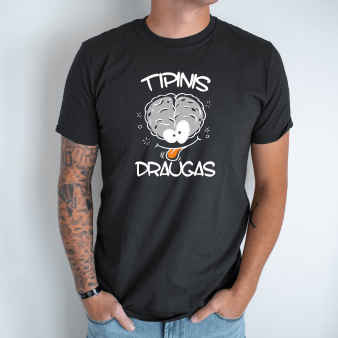 Unisex marškinėliai su spauda „Tipinis draugas“ - Image 8