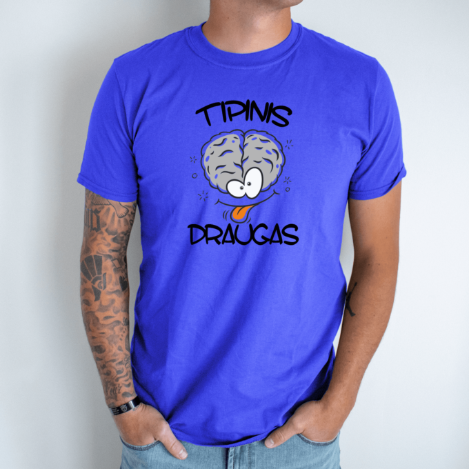 Unisex marškinėliai su spauda „Tipinis draugas“ - Image 4