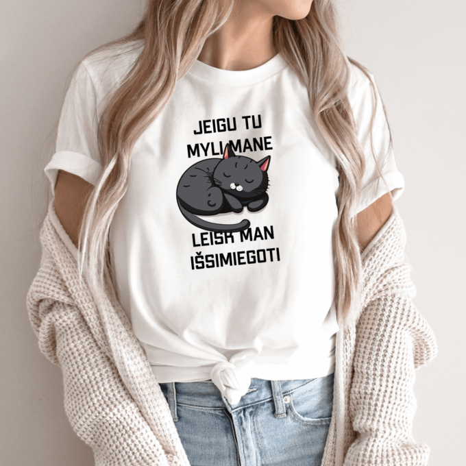 Unisex marškinėliai su spauda „Leisk man išsimiegoti“ - Image 6