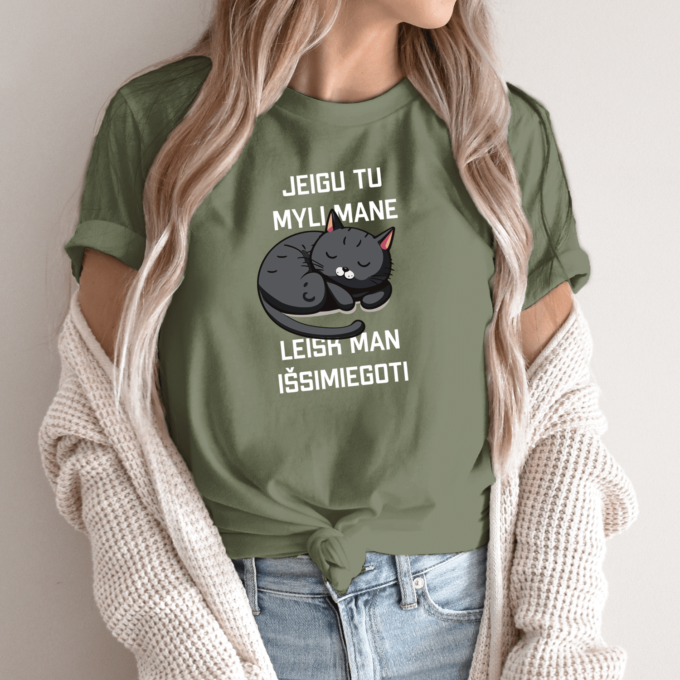 Unisex marškinėliai su spauda „Leisk man išsimiegoti“ - Image 7