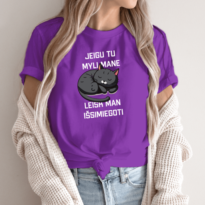 Unisex marškinėliai su spauda „Leisk man išsimiegoti“ - Image 11