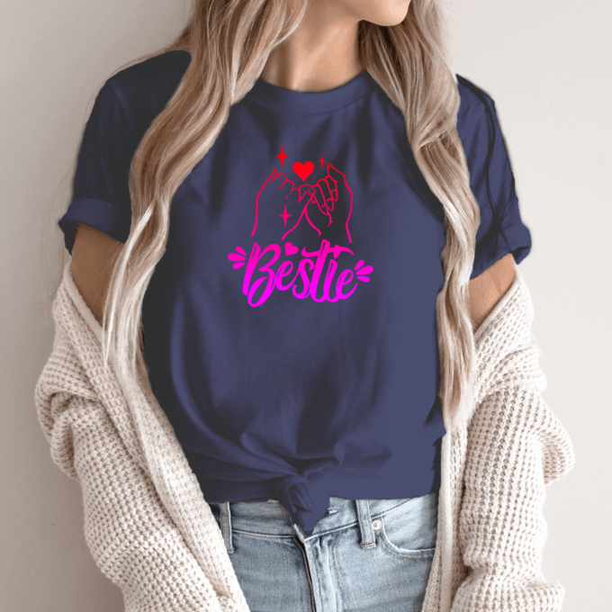 Unisex marškinėliai su spauda „Bestie“ - Image 5