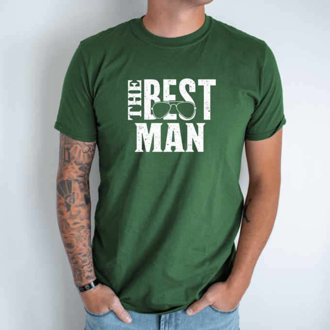 Unisex marškinėliai su spauda „The best man“ - Image 3