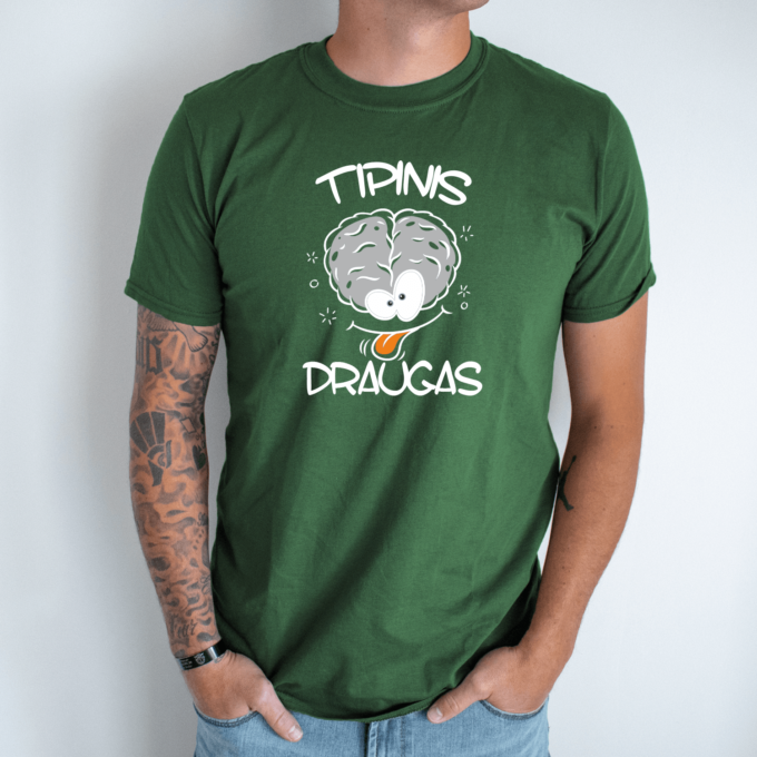 Unisex marškinėliai su spauda „Tipinis draugas“ - Image 6