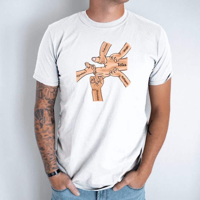 Unisex marškinėliai su spauda „Tėtis su vaikų vardais“ 1-5 vaikai - Image 2