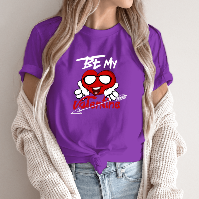 Unisex marškinėliai su spauda „Be my Valentine“ - Image 9
