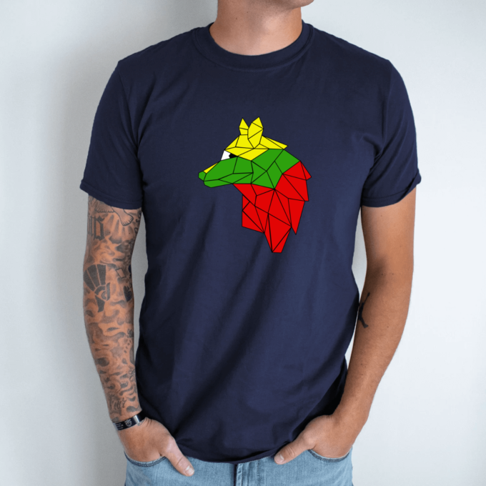 Unisex marškinėliai su spauda „Vilko dvasia“ - Image 5