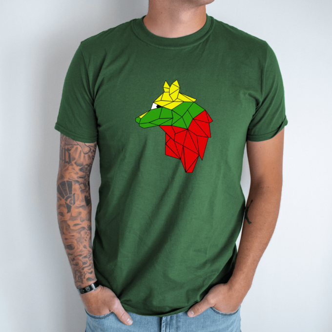 Unisex marškinėliai su spauda „Vilko dvasia“ - Image 4