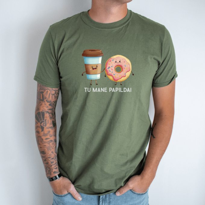Unisex marškinėliai su spauda „Kava su spurga“ - Image 3
