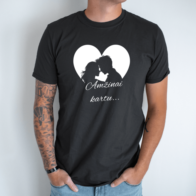 Unisex marškinėliai su spauda „Amžinai kartu“ - Image 8