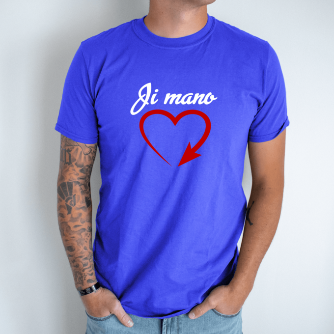 Unisex marškinėliai su spauda „Ji mano širdis“ - Image 3