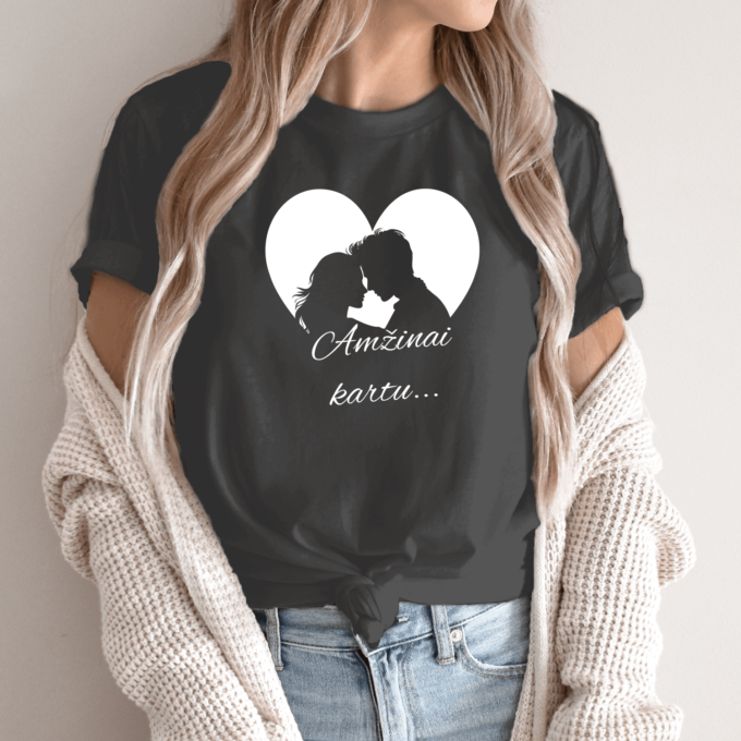 Unisex marškinėliai su spauda „Amžinai kartu“ - Image 14