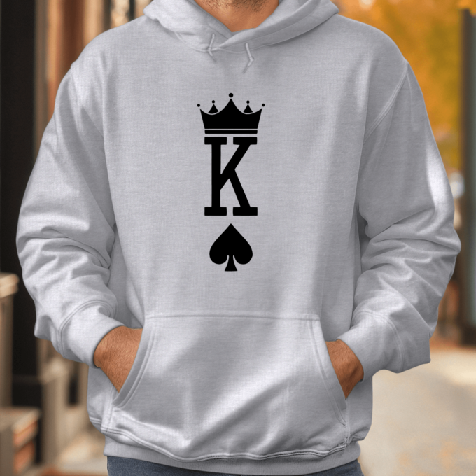 Unisex džemperis su spauda „K“ - Image 2
