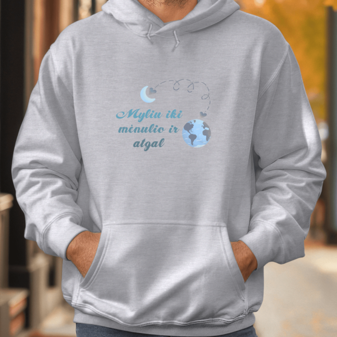 Unisex džemperis su spauda „Myliu iki mėnulio ir atgal“ - Image 2