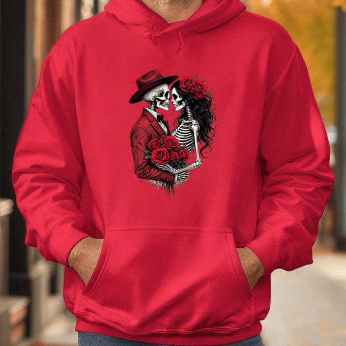 Unisex džemperis su spauda „Romantiška skeletų pora“ - Image 4