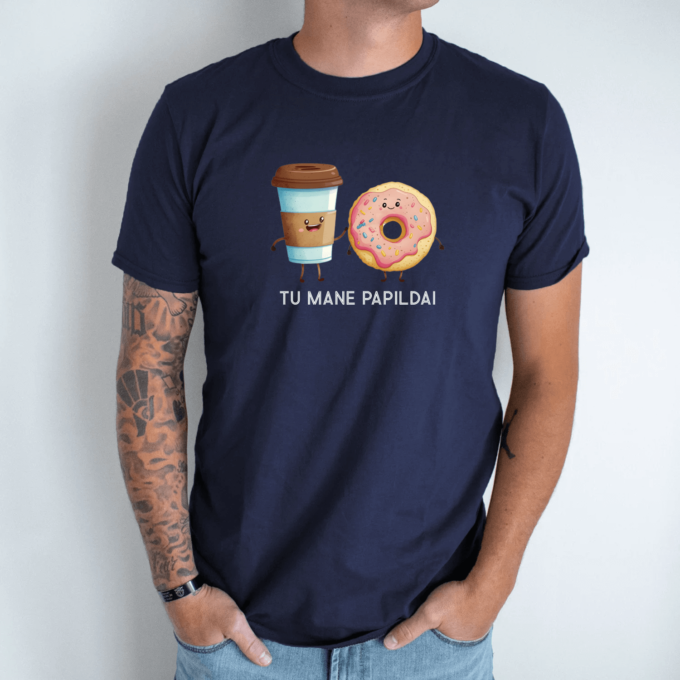 Unisex marškinėliai su spauda „Kava su spurga“ - Image 12