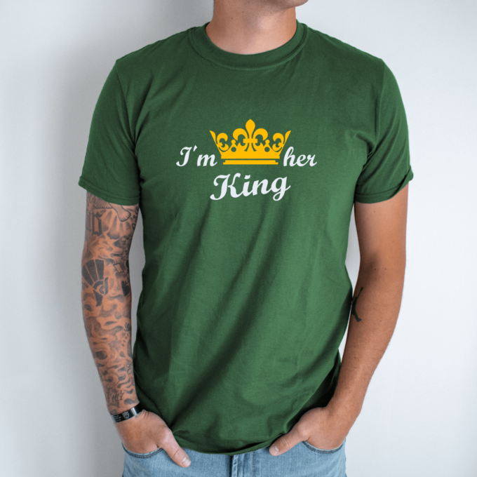 Unisex marškinėliai su spauda „I'm her King“ - Image 5