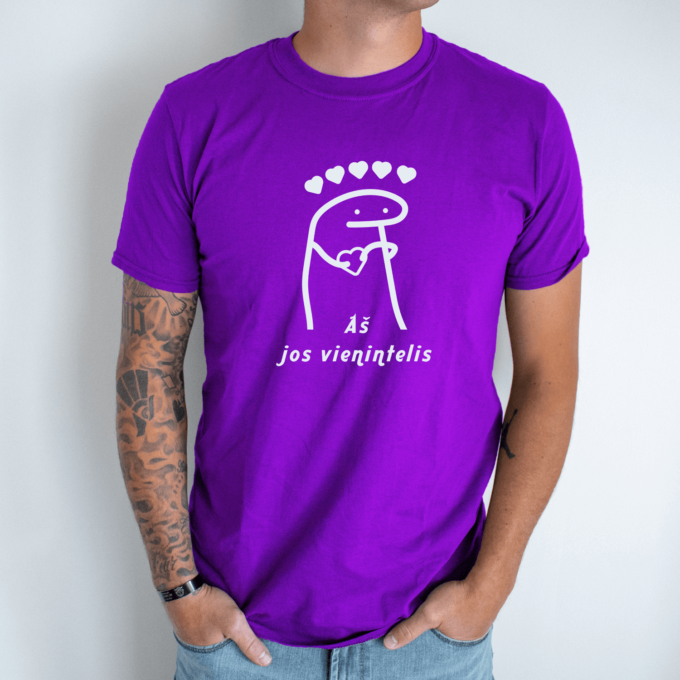 Unisex marškinėliai su spauda „Vienintelis“ - Image 4
