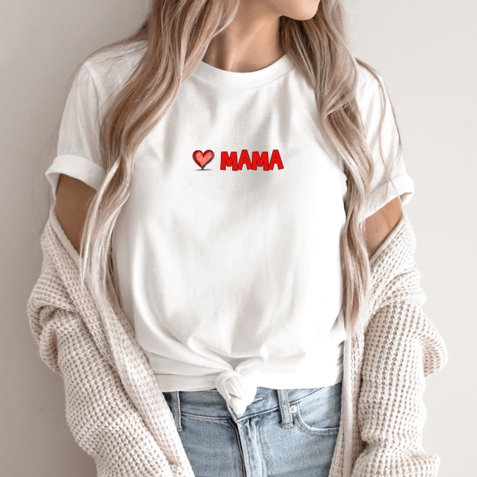 Unisex marškinėliai su spauda „Mama su širdute“ raudona