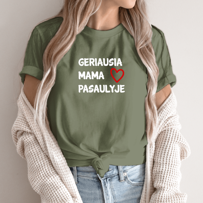 Unisex marškinėliai su spauda „Geriausia mama pasaulyje“ - Image 2