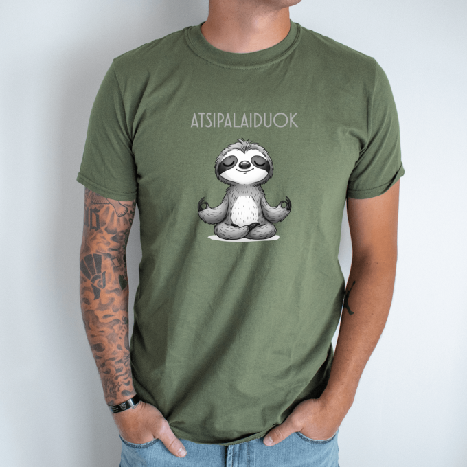 Unisex marškinėliai su spauda „Atsipalaidavęs tinginys“ - Image 12