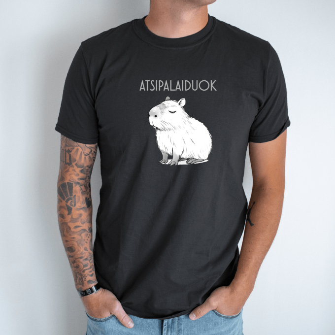 Unisex marškinėliai su spauda „Atsipalaiduojanti capybara“ - Image 7
