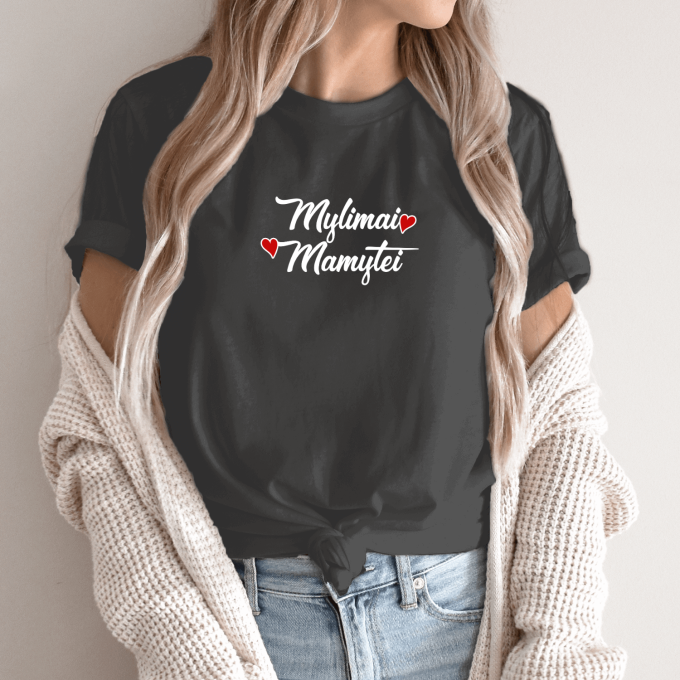 Unisex marškinėliai su spauda „Mylimai mamytei“ - Image 6