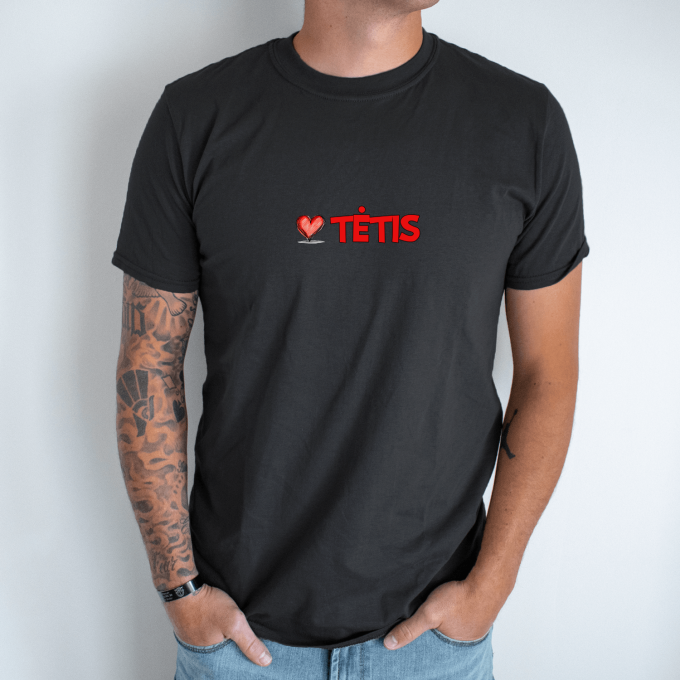Unisex marškinėliai su spauda „Tėtis raudona širdutė“ - Image 7