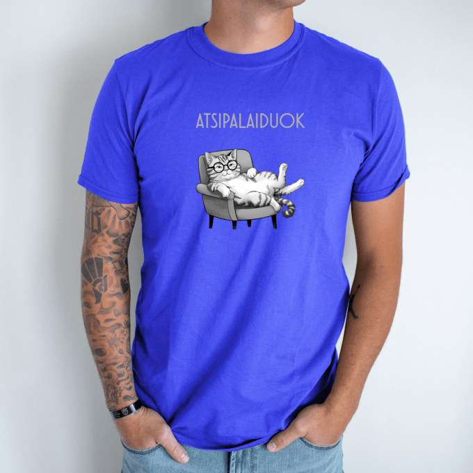 Unisex marškinėliai su spauda „Atsipalaiduok“ - Image 3