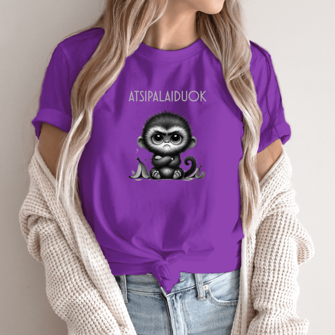 Unisex marškinėliai su spauda „Nepatenkinta beždžionėlė“ - Image 4