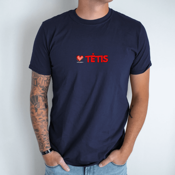Unisex marškinėliai su spauda „Tėtis raudona širdutė“ - Image 5