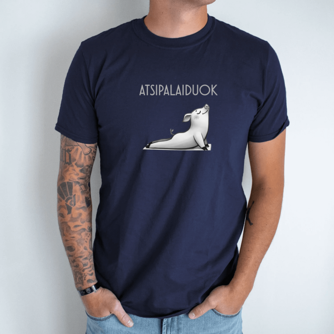 Unisex marškinėliai su spauda „Atsipalaiduojanti kiaulytė“