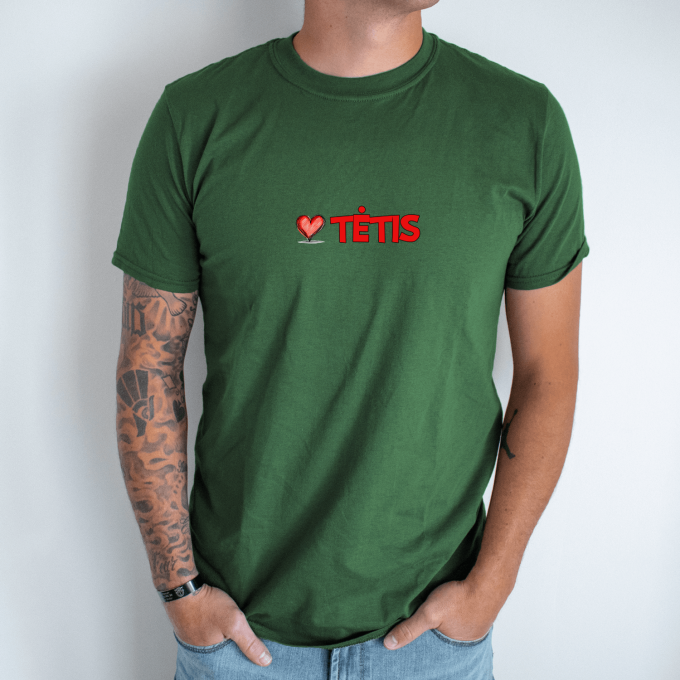 Unisex marškinėliai su spauda „Tėtis raudona širdutė“ - Image 3